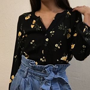 Old navy black floral top